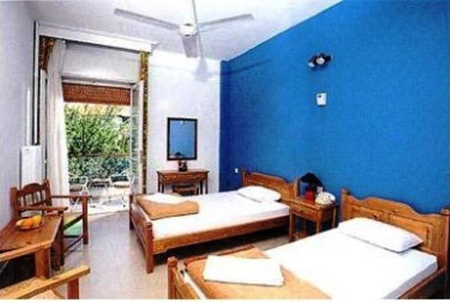 Izela Hotel Kala Nera Habitación foto